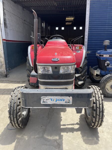 Mahindra Arjun Novo 605