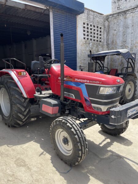 Mahindra Arjun Novo 605