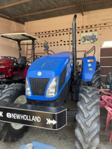 New Holland 9010, 90 HP, 4WD